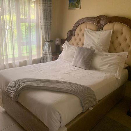 The Crown Inn Guest House Northwood Esterno foto