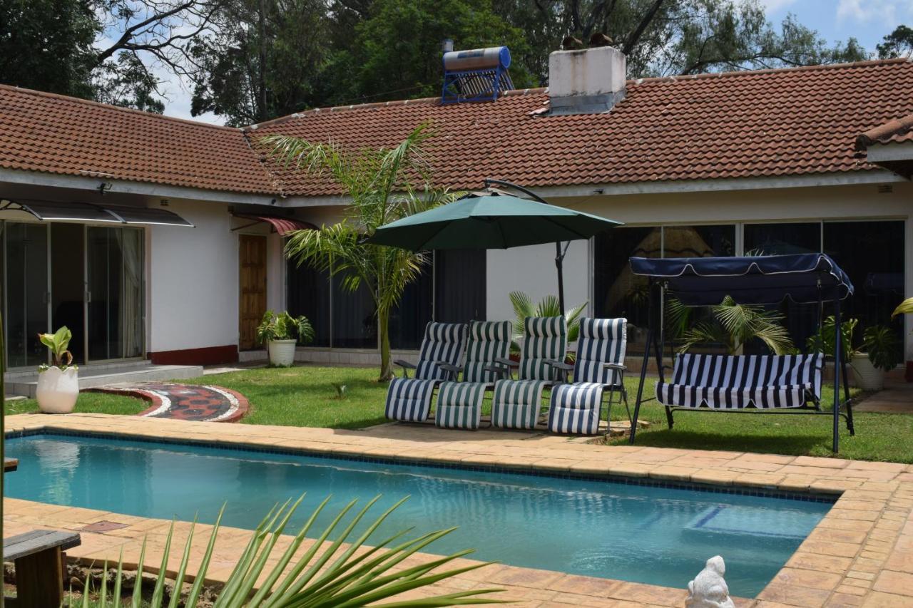 The Crown Inn Guest House Northwood Esterno foto