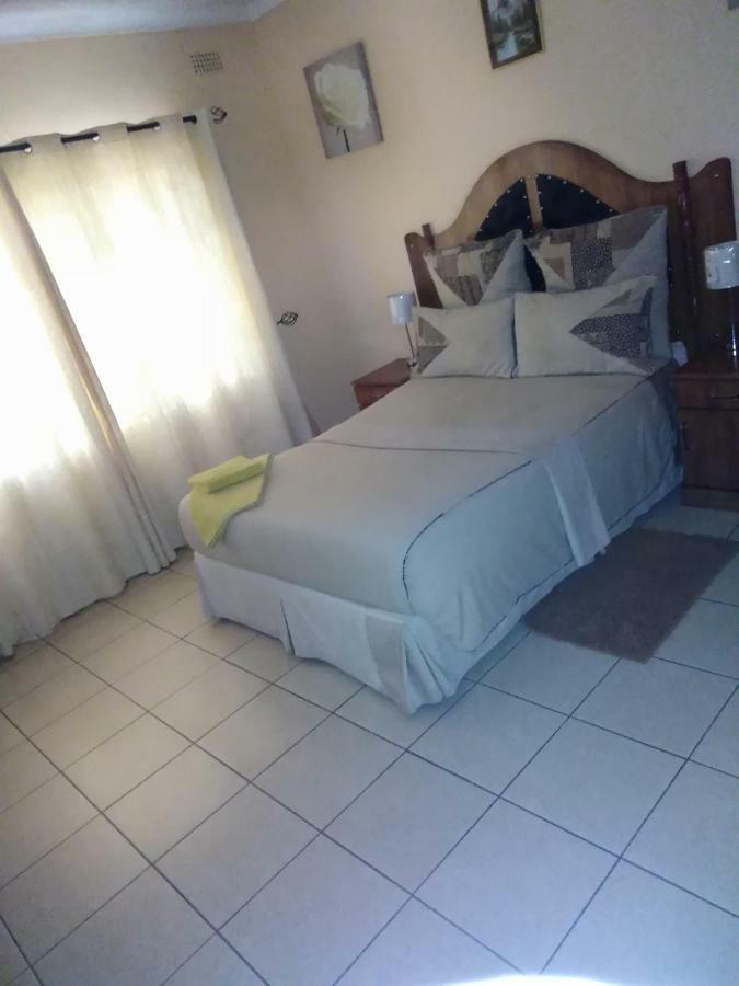 The Crown Inn Guest House Northwood Esterno foto